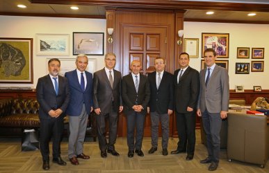 İzbaş -  - İZBAŞ visited new elected Mayor